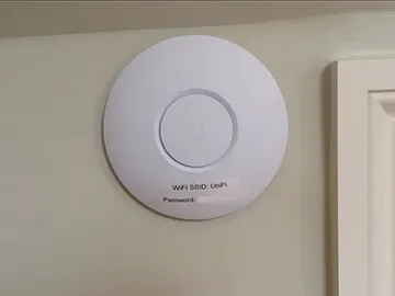 UniFi wireless access point to extend WiFi to detached building