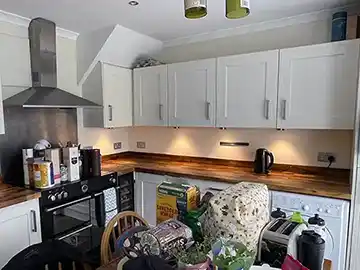 Kitchen cabinet lights